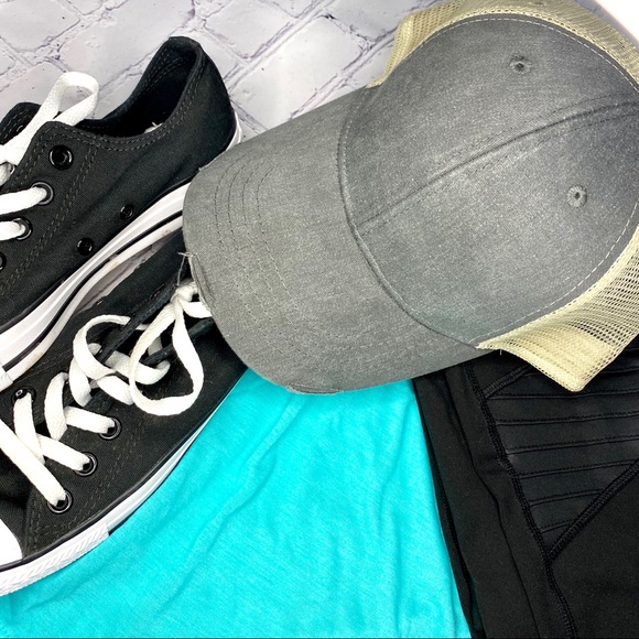 Distressed SnapBack baseball cap - Picture 4 of 9